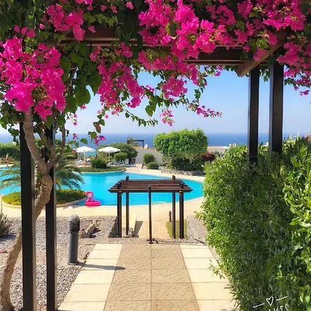 Peake's Retreats, Forest Golf And Beach Kyrenia (Northern Cyprus)