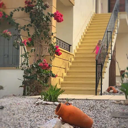 Peake's Retreats, Forest Golf And Beach